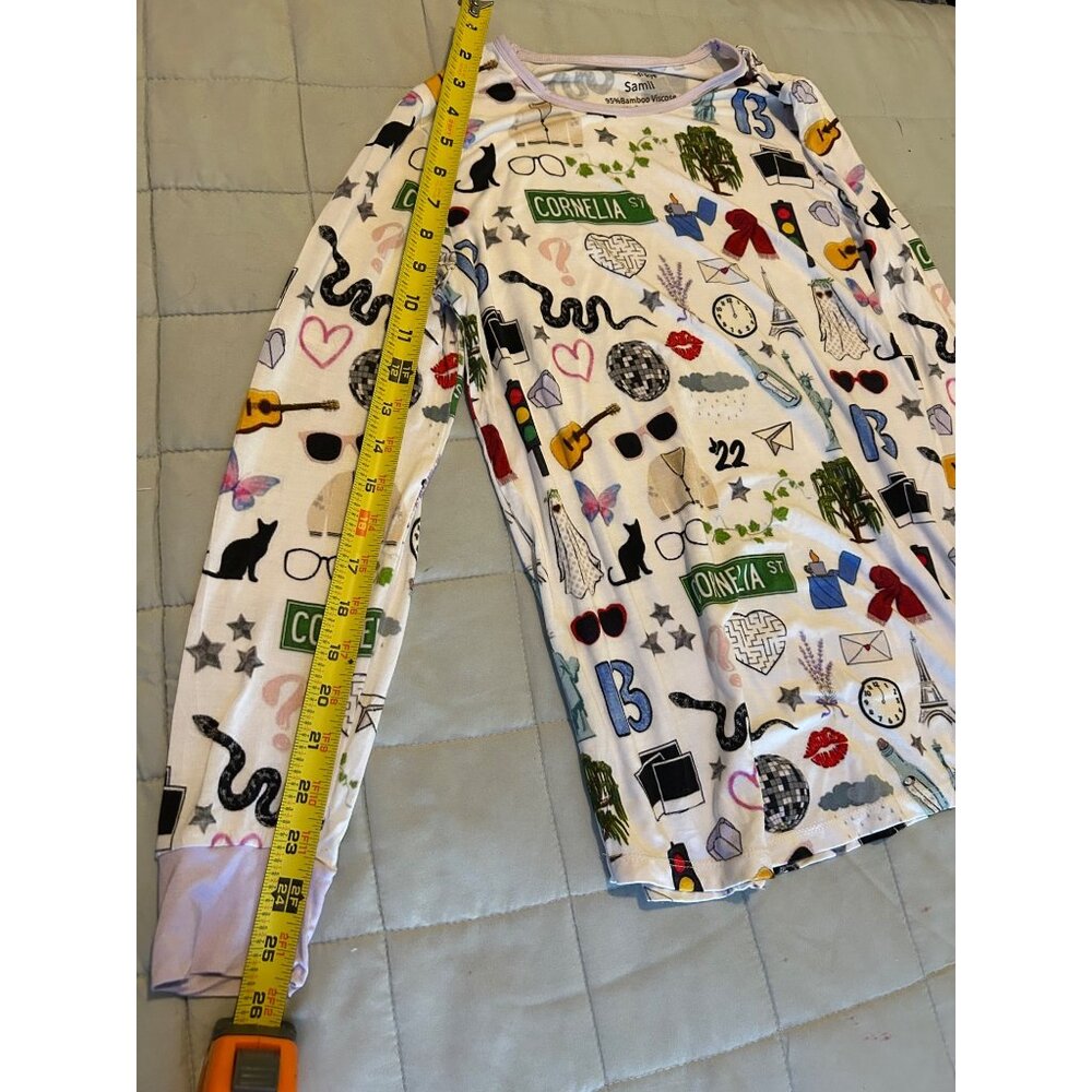 Swiftie Street Graphic Printed 2 Piece Pajama Lounging Set Sheshow Sz Small BAM - Picture 6 of 13